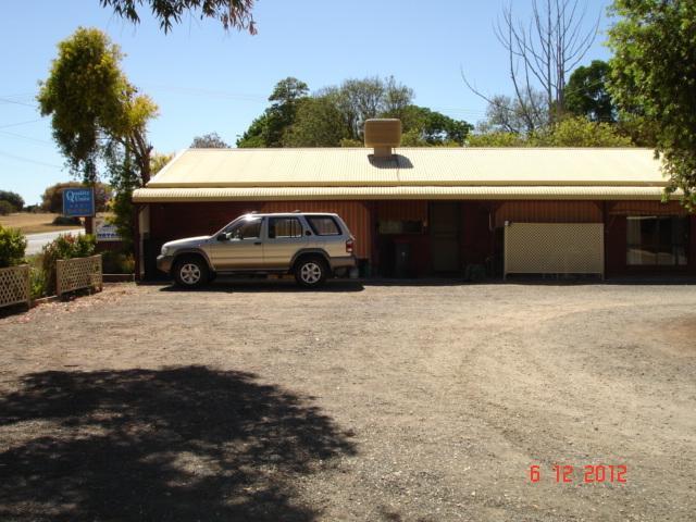 Tooleybuc Country Roads Motor Inn Exterior photo