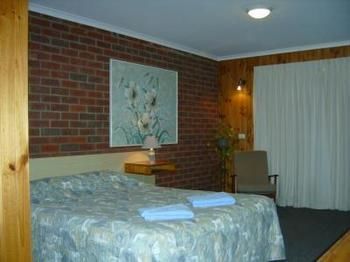 Tooleybuc Country Roads Motor Inn Exterior photo